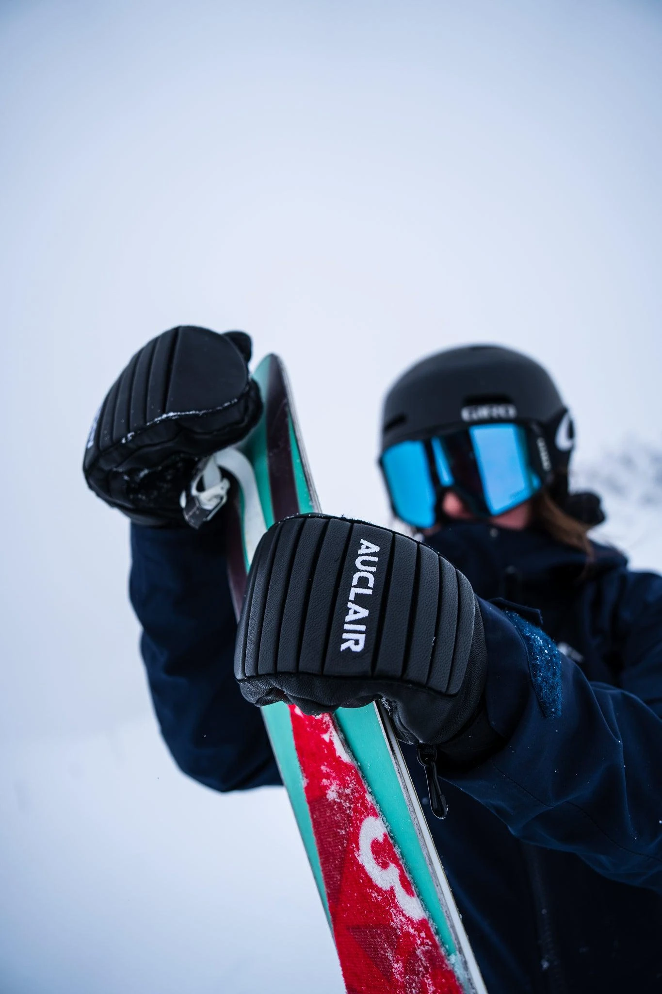 Outseam Mitts - Adult 9 Outseam Mitts - Adult - Image 7